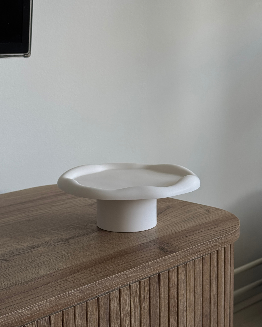 FLOATING CLOUD TRAY - ROUND